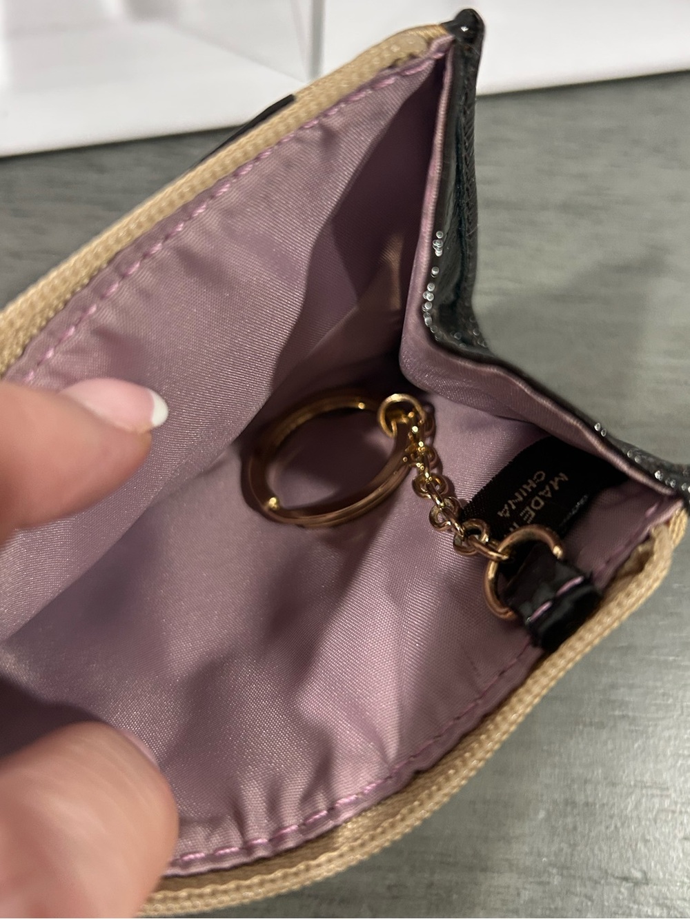Coach Beige Signature Coin/Key Case with Black Patent Trim - Picture 5 of 5